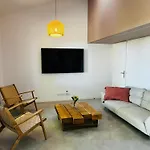 Dom wakacyjny La Casa M-maison Ideale Pour Groupes Familles Amis 12 Personnes Au Calme Avec Piscine